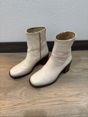 Portland Leather Off-White Zip Ankle Heeled Boots
